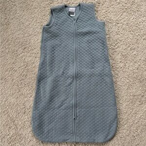 Size M (1.0 tog) Hanna Andersson Quilted Sleep Sack - blue